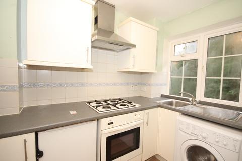 1 bedroom flat to rent, Mount Hermon Road, Woking GU22