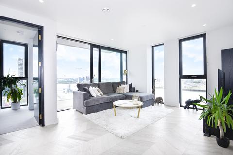 2 bedroom flat for sale, The Waterman, 5 Tidemill Square, Lower Riverside, Greenwich Peninsula, SE10