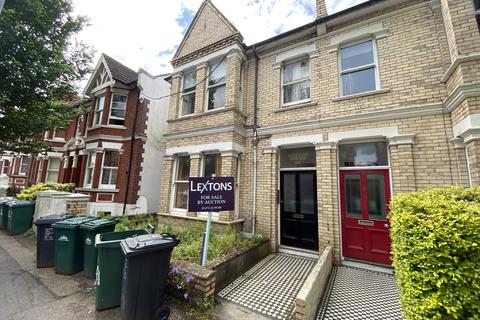 1 bedroom bedsit to rent, Portland Road, Hove BN3