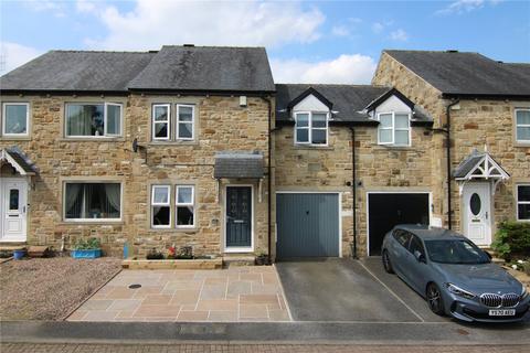 3 bedroom townhouse for sale, Birkdale Court, Utley, BD20