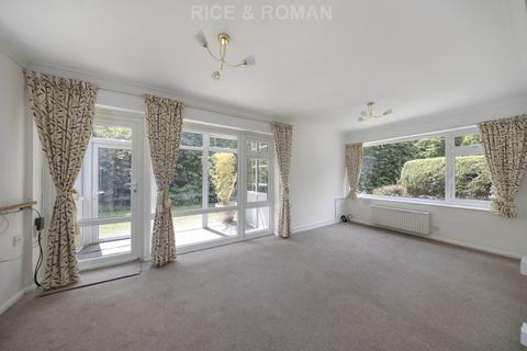 1 bedroom retirement property for sale, Queens Drive, Leatherhead KT22