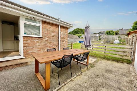 69 Cheam Road, Broadstone, BH18 9HB