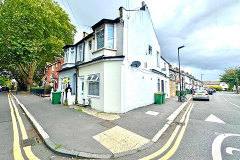 undefined, Chadwin Road, London, E13
