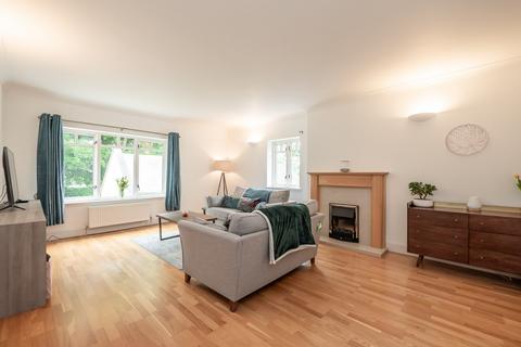 3 bedroom flat for sale, 9/5 Cargilfield View, Edinburgh, EH4