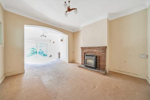 18 Sutton Close, Pinner, HA5 2JX