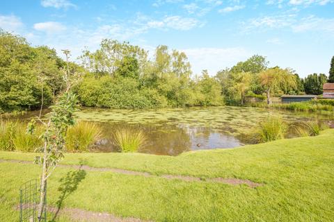 4 bedroom detached house for sale, Village Road, Coleshill