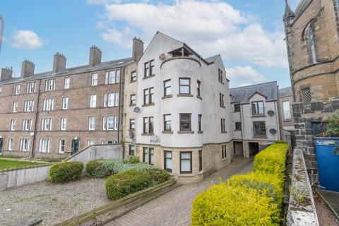 3 bedroom flat to rent, Roseangle Court, Dundee, DD1