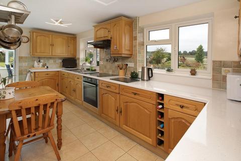 2 bedroom detached bungalow for sale, Bilbrook TA24