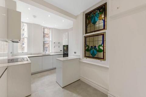 2 bedroom apartment for sale, London W14