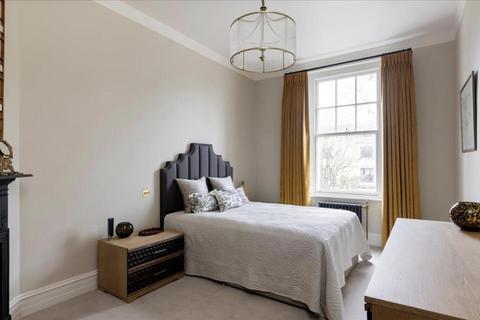 2 bedroom apartment for sale, London W14