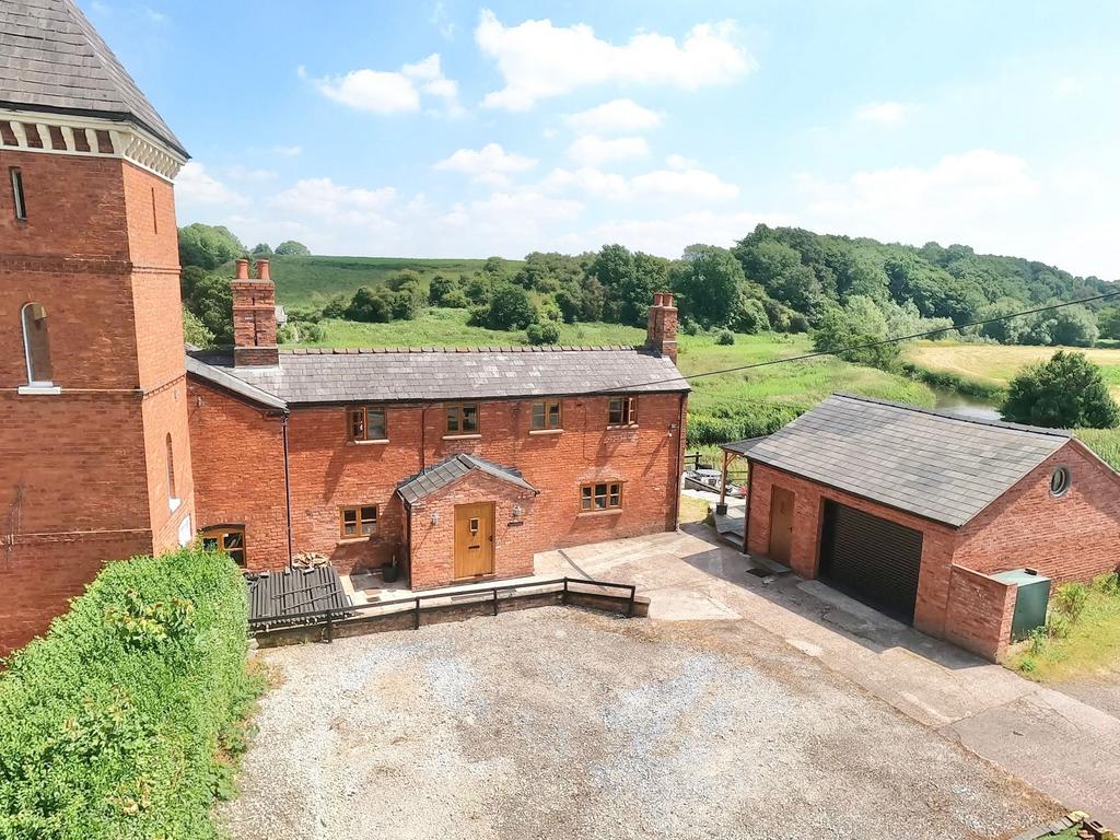 Church Minshull, Nantwich, CW5 3 bed cottage for sale £495,000