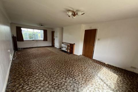 9 Ashgrove, Llanellen, Abergavenny, NP7 9HP