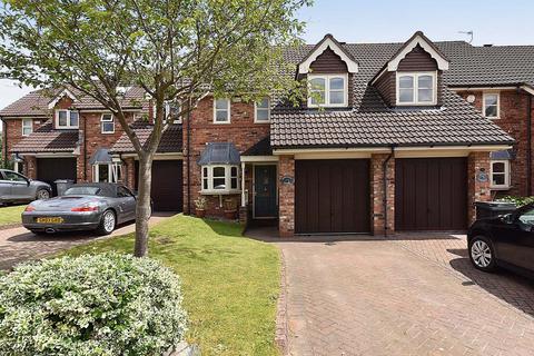 3 bedroom mews for sale, Crofters Close, Pickmere, WA16