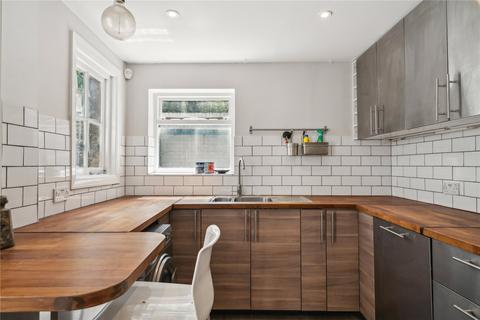 3 bedroom terraced house for sale, Kerrison Road, London, SW11