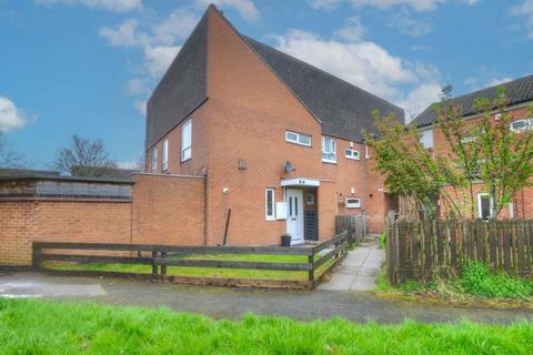 3 bedroom semi-detached house to rent, Colliery Close, Nottingham, Nottinghamshire, NG2