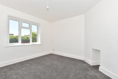 3 bedroom terraced house for sale, Gloucester Road, Littlehampton, West Sussex