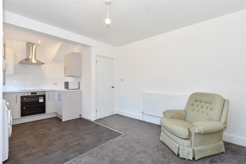 3 bedroom terraced house for sale, Gloucester Road, Littlehampton, West Sussex