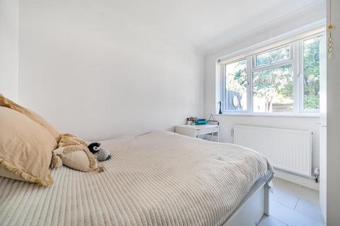 2 bedroom maisonette for sale, Briar Close, TW7,  Isleworth,  TW7