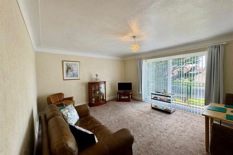 2 bedroom apartment for sale, Worcester Lodge, Scarisbrick New Road, PR8 6PY