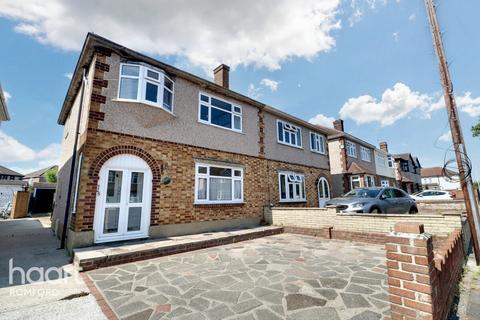 3 bedroom semi-detached house for sale, Moray Way, Romford, RM1 4YL