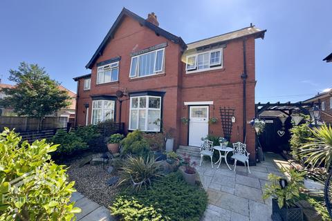 Caryl Road, Lytham St Annes, FY8 2PZ