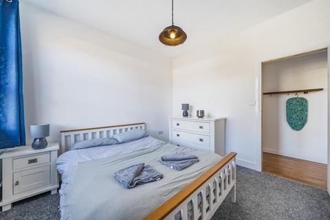 3 bedroom flat for sale, Southampton Way, Camberwell SE5