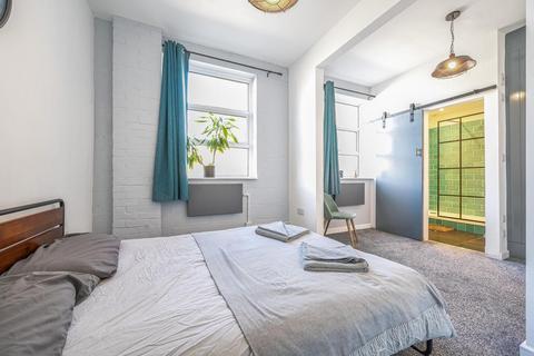 3 bedroom flat for sale, Southampton Way, Camberwell SE5