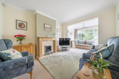 3 bedroom semi-detached house for sale, Edgebury, Chislehurst