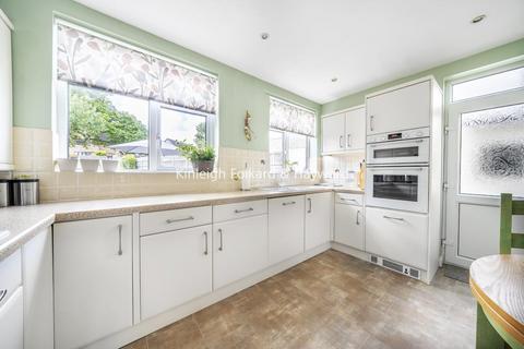 3 bedroom semi-detached house for sale, Edgebury, Chislehurst