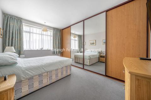 22 Edgebury, Chislehurst, BR7 6JW