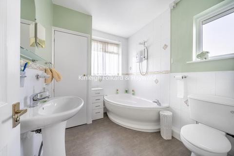 22 Edgebury, Chislehurst, BR7 6JW