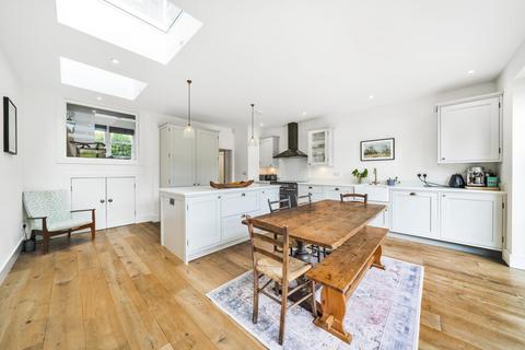 74 Wiverton Road, London, SE26 5HZ