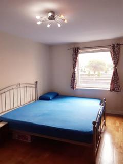 2 bedroom flat to rent, Berberis House, Feltham TW13