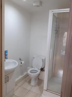 2 bedroom flat to rent, Berberis House, Feltham TW13