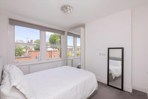 2 bedroom flat for sale, Dynham Road, London, NW6
