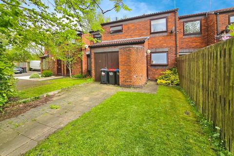 2 bedroom terraced house for sale, Foxwist Close, Chester, Cheshire, CH2