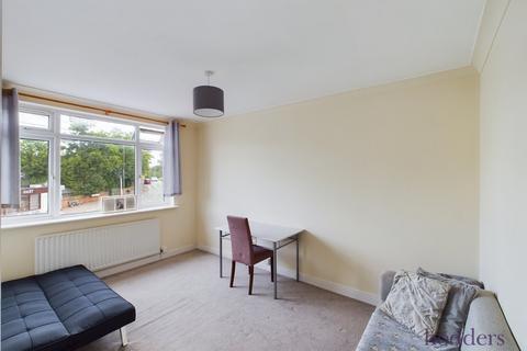 1 bedroom apartment for sale, New Haw Road, Addlestone, Surrey, KT15