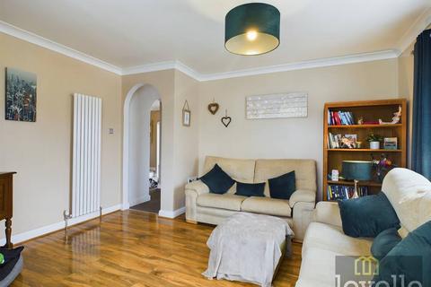 7 Byron Road, Mablethorpe, LN12 1JD