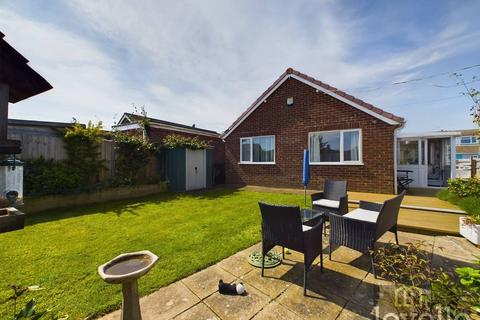 2 bedroom detached bungalow for sale, Seacroft road, Mablethorpe LN12