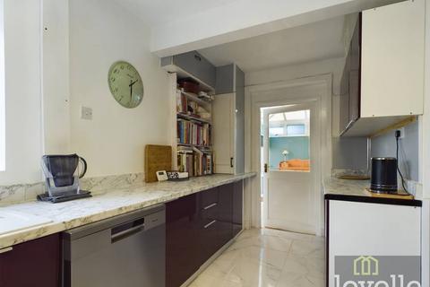 4 bedroom detached house for sale, Wellington Road, Mablethorpe LN12