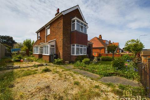 2 bedroom detached house for sale, Wellington Road, Mablethorpe LN12