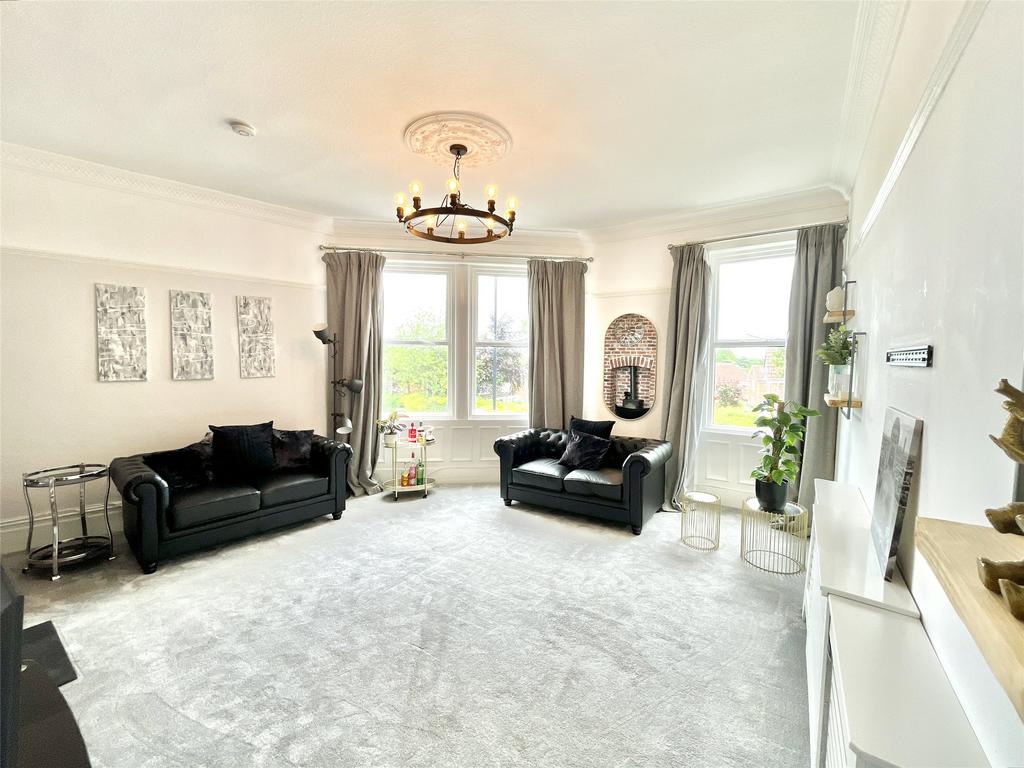 Formal Lounge