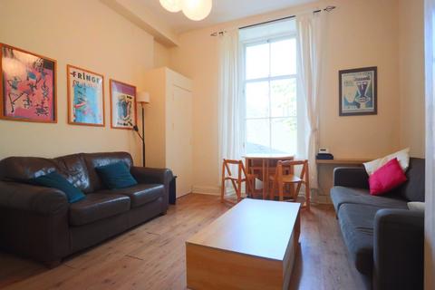 3 bedroom flat to rent, Forrest Road, Old Town, Edinburgh, EH1