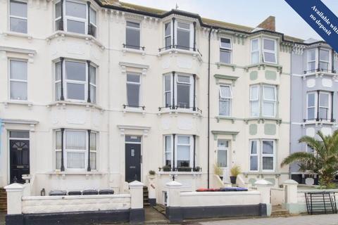 1 bedroom flat to rent, Central Parade, Herne Bay, CT6