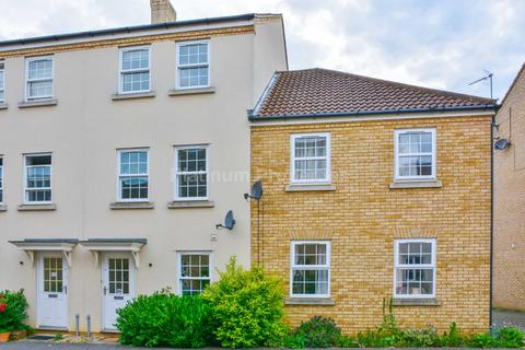 3 bedroom townhouse to rent, Stour Green, Ely