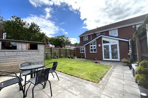 5 bedroom semi-detached house for sale, Beaconside, South Shields, Tyne and Wear, NE34