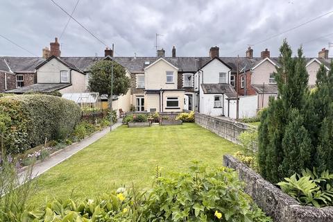 3 bedroom terraced house for sale, New Road, Llandovery, Carmarthenshire.