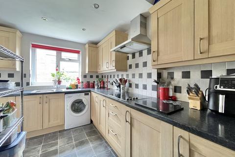16 Duckworth Road, Exeter, EX2 9BP