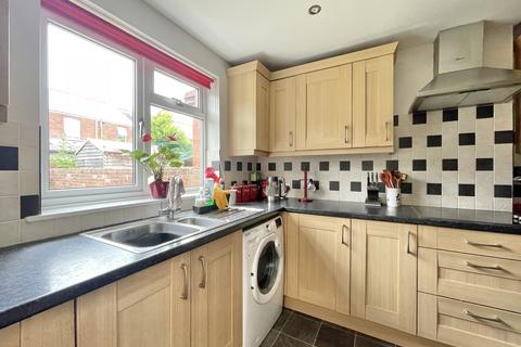 16 Duckworth Road, Exeter, EX2 9BP