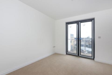 3 bedroom flat for sale, Bicester,  Oxfordshire,  OX26